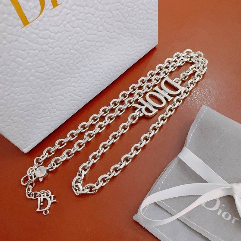 Dior Necklace 04lyr127